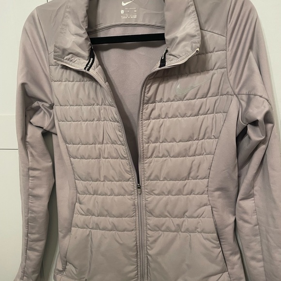 Nike Jackets & Blazers - Nike Women's Light Gray Puffer Jacket